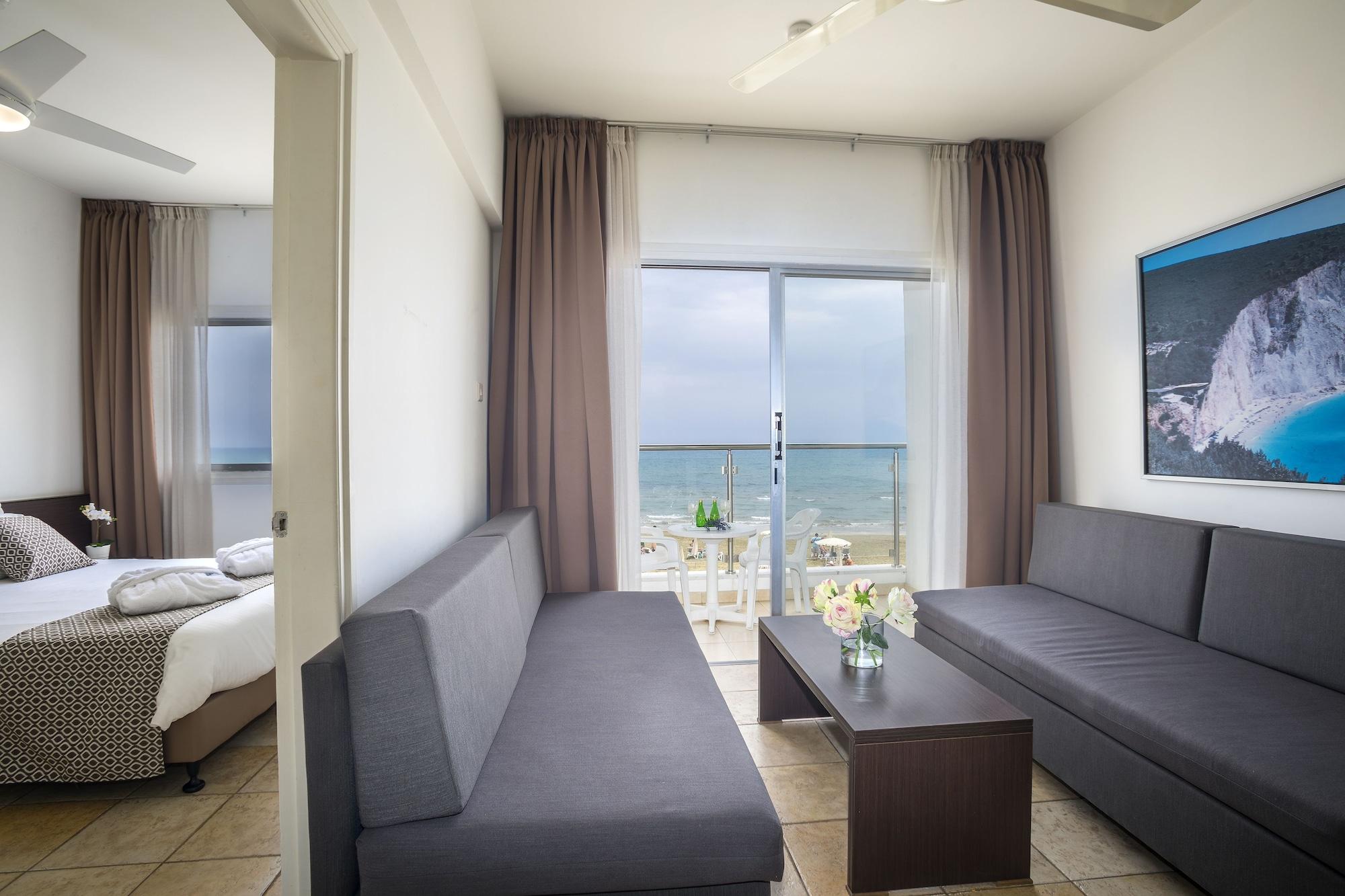 Costantiana Beach Hotel Apartments Larnaca Buitenkant foto
